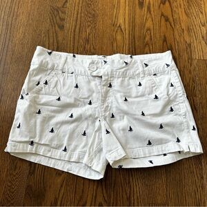 Nautical Print Women's White Shorts with embroidered Sailboats, size 16